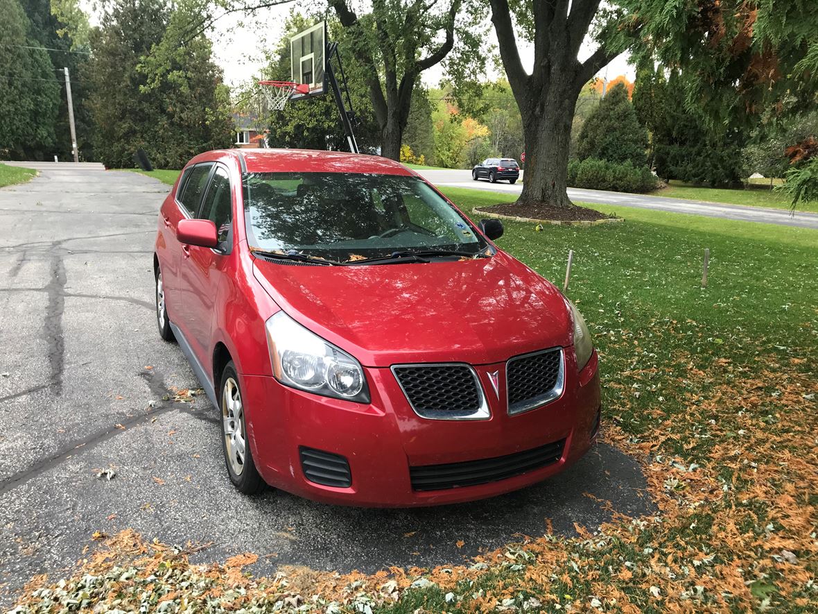 2009 Pontiac Vibe for sale by owner in Hubertus