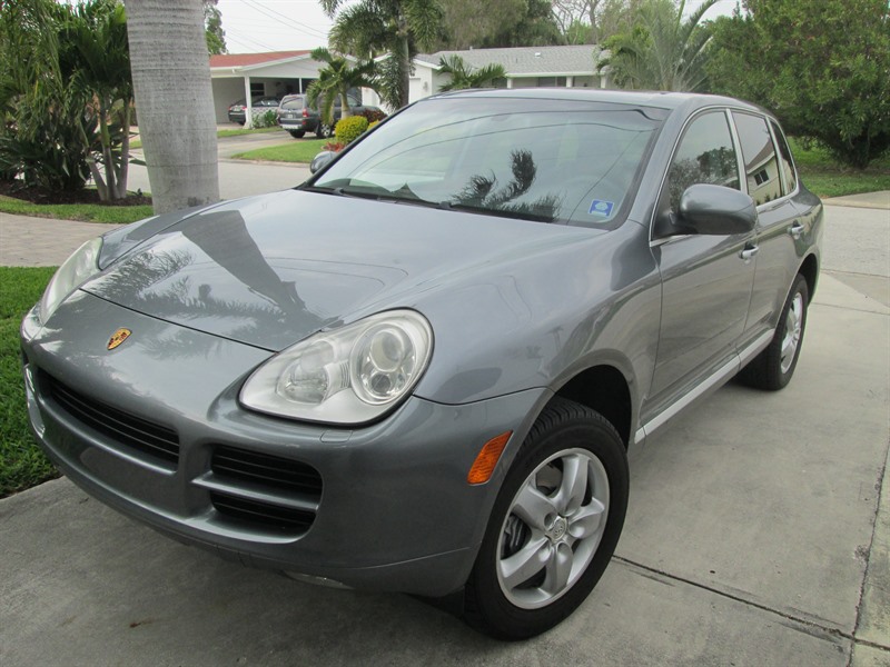 2006 Porsche Cayenne Private Car Sale in Saint Petersburg, FL 33707