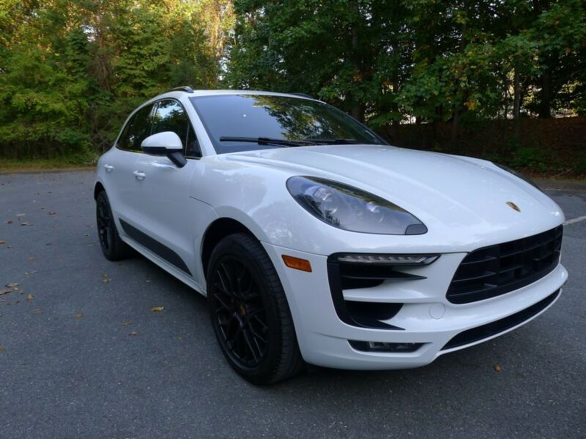 2017 Porsche Macan for sale by owner in Stamford