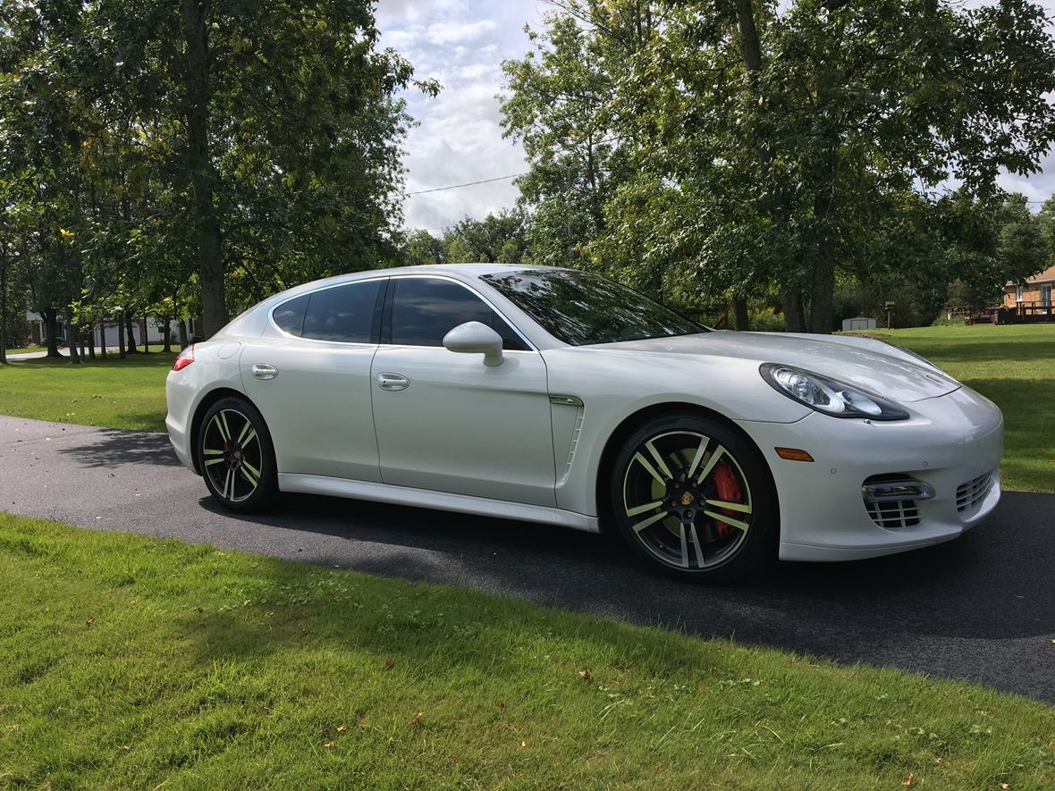 2011 Porsche Panamera for sale by owner in Buffalo