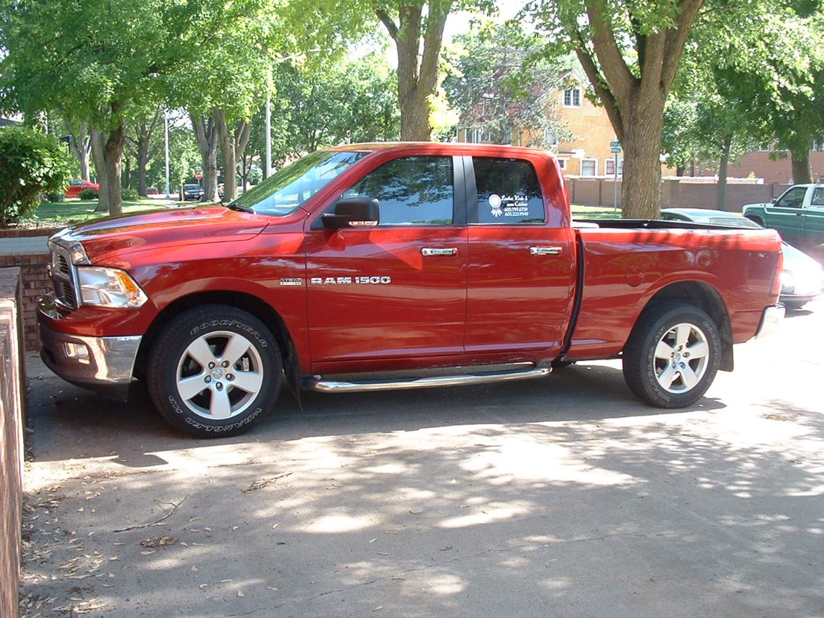 2011 RAM 1500 for sale by owner in Sioux Falls