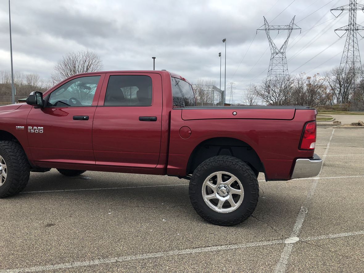 2013 RAM 1500 for sale by owner in Burnsville