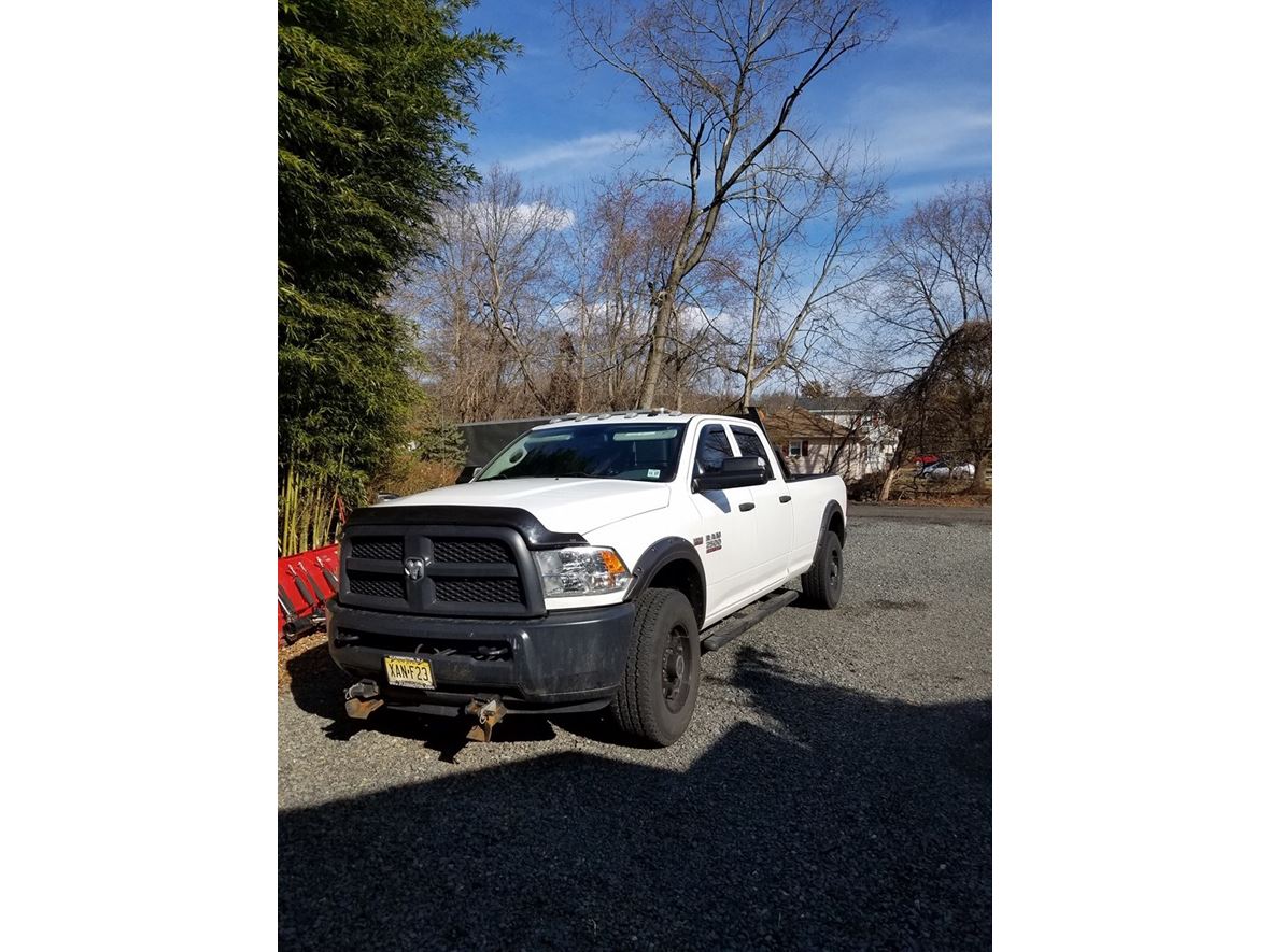 2013 RAM 2500 for sale by owner in Bridgewater