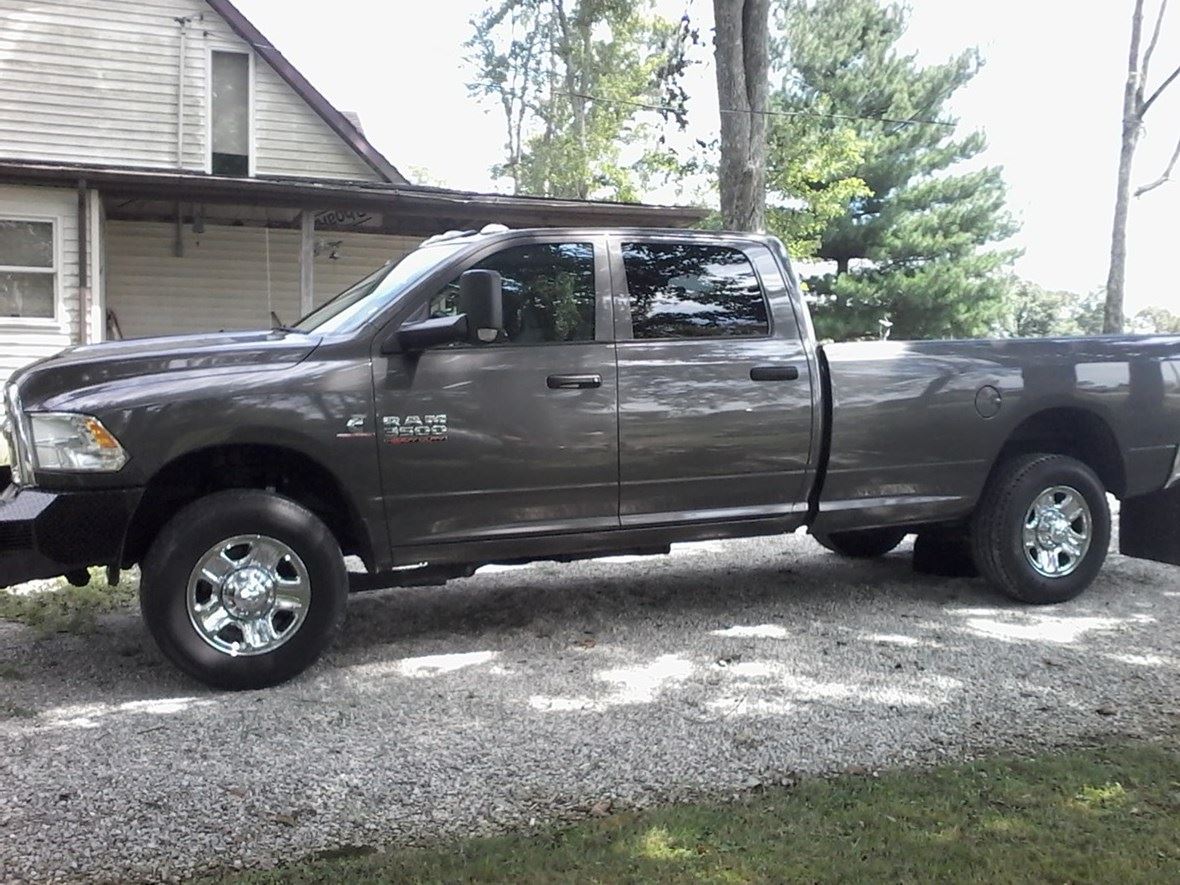 2014 RAM 3500 for sale by owner in Leavenworth