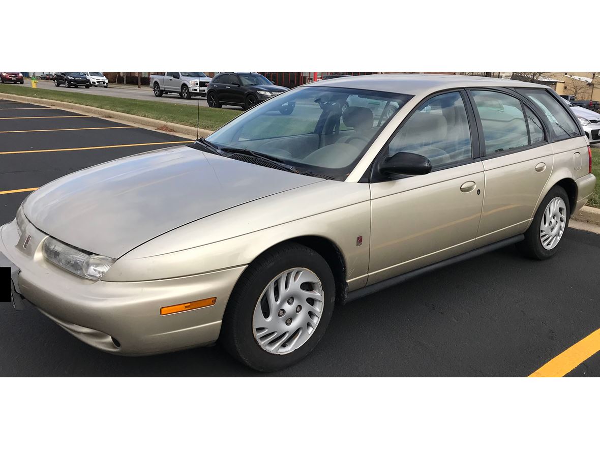 1999 Saturn S-Series for sale by owner in Milwaukee