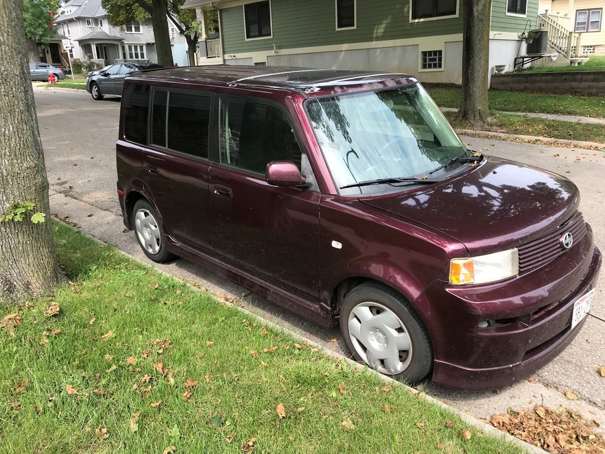 2005 Scion XB for sale by owner in Milwaukee
