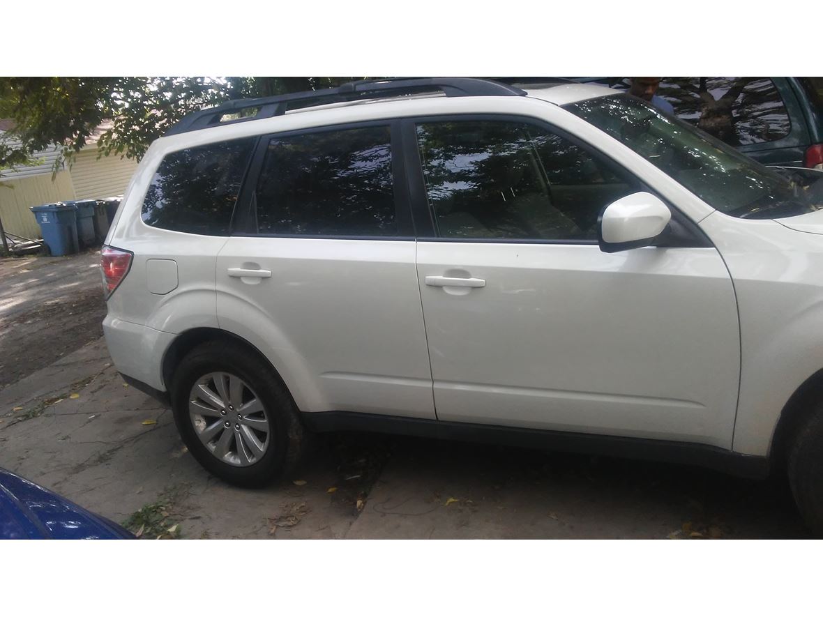 2012 Subaru Forester for sale by owner in Minneapolis