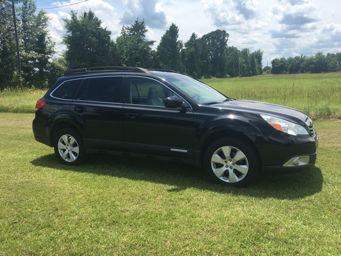 2010 Subaru Outback for sale by owner in Sawyer