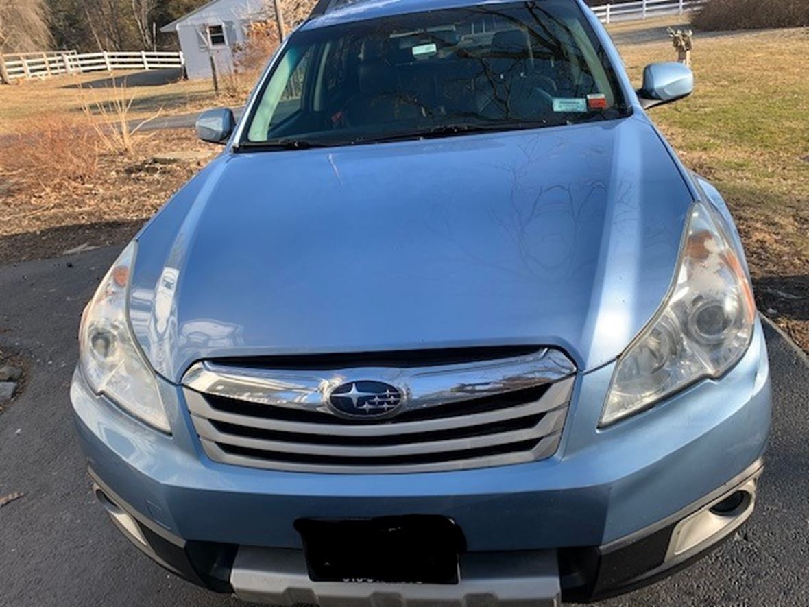 2010 Subaru Outback for sale by owner in Athens