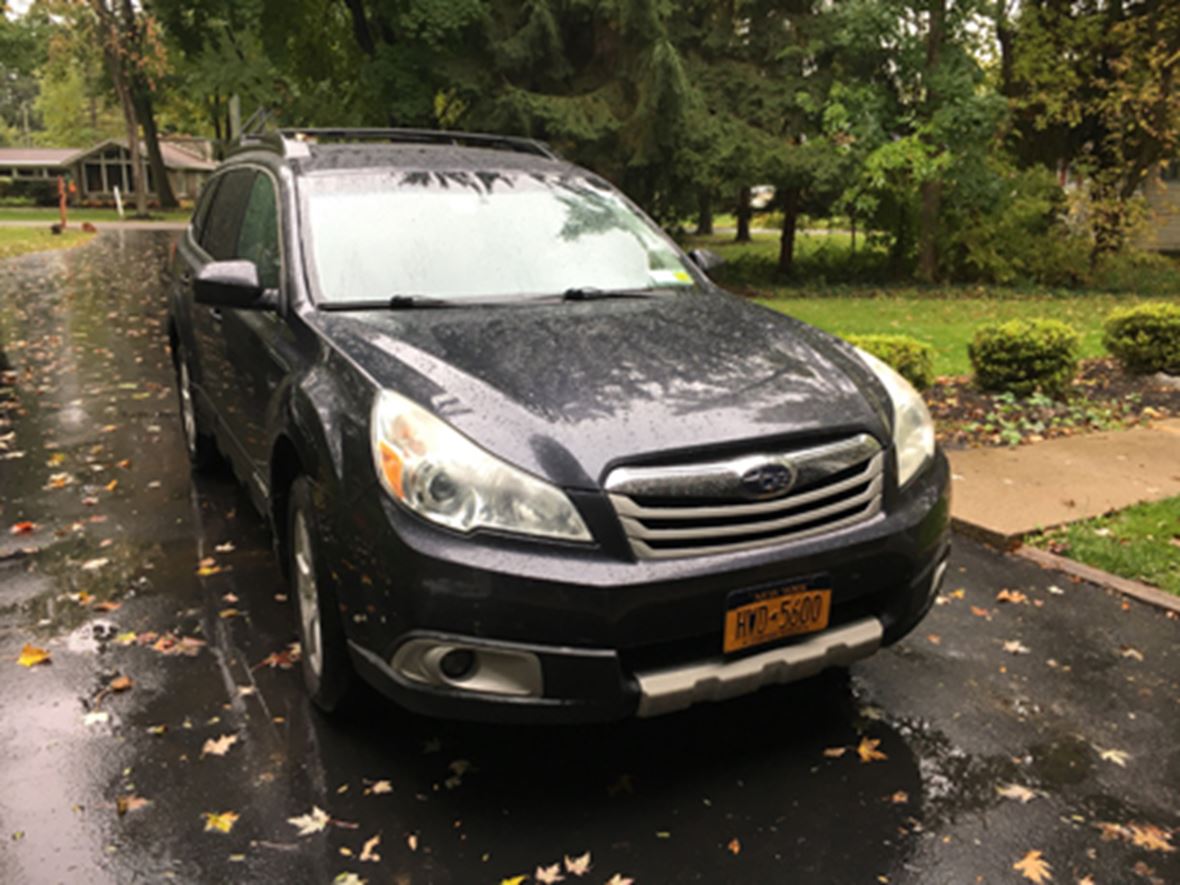 2011 Subaru Outback for sale by owner in Buffalo