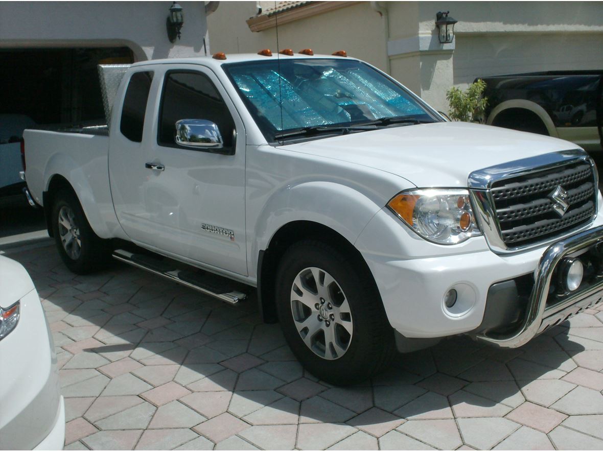 2011 Suzuki Equator for sale by owner in Pembroke Pines