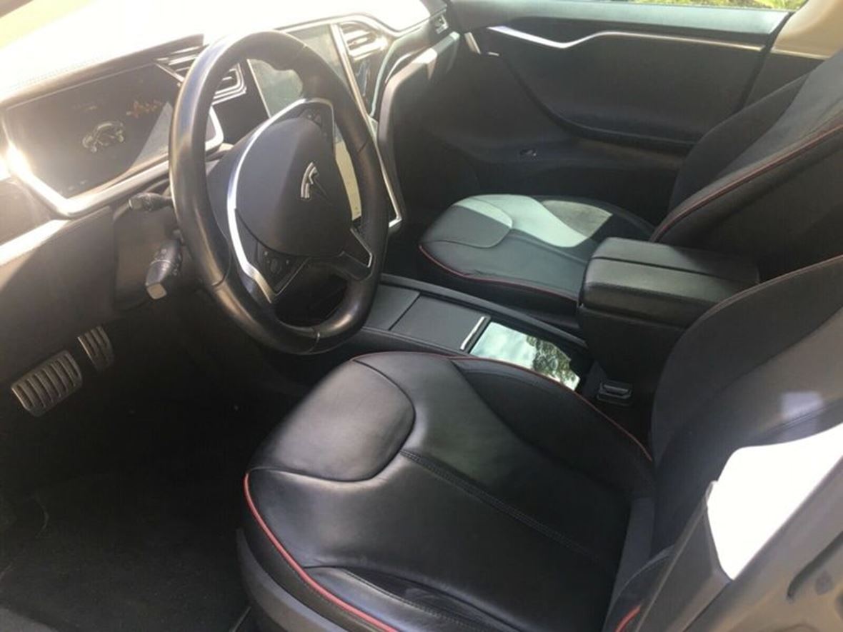 2013 Tesla Model S for sale by owner in Chesapeake