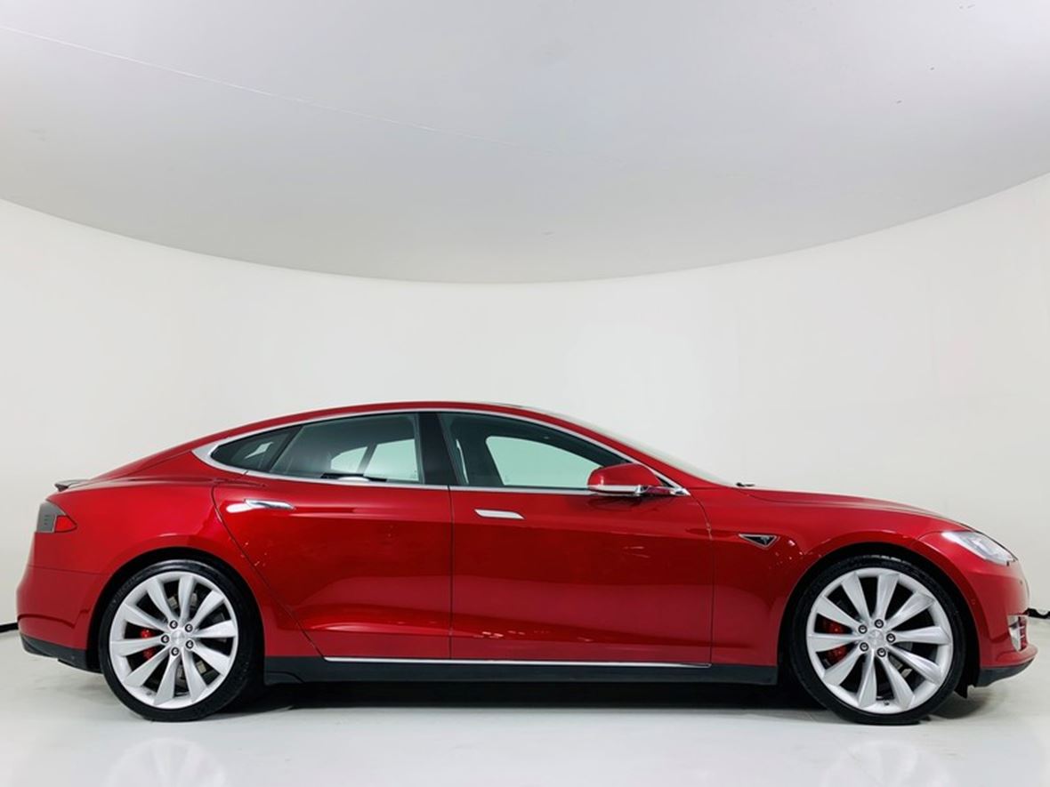 2016 Tesla Model S for sale by owner in Baton Rouge
