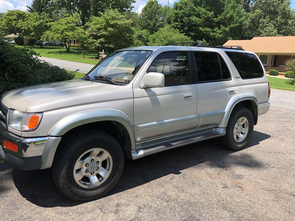 1996 Toyota 4Runner for sale by owner in Forest