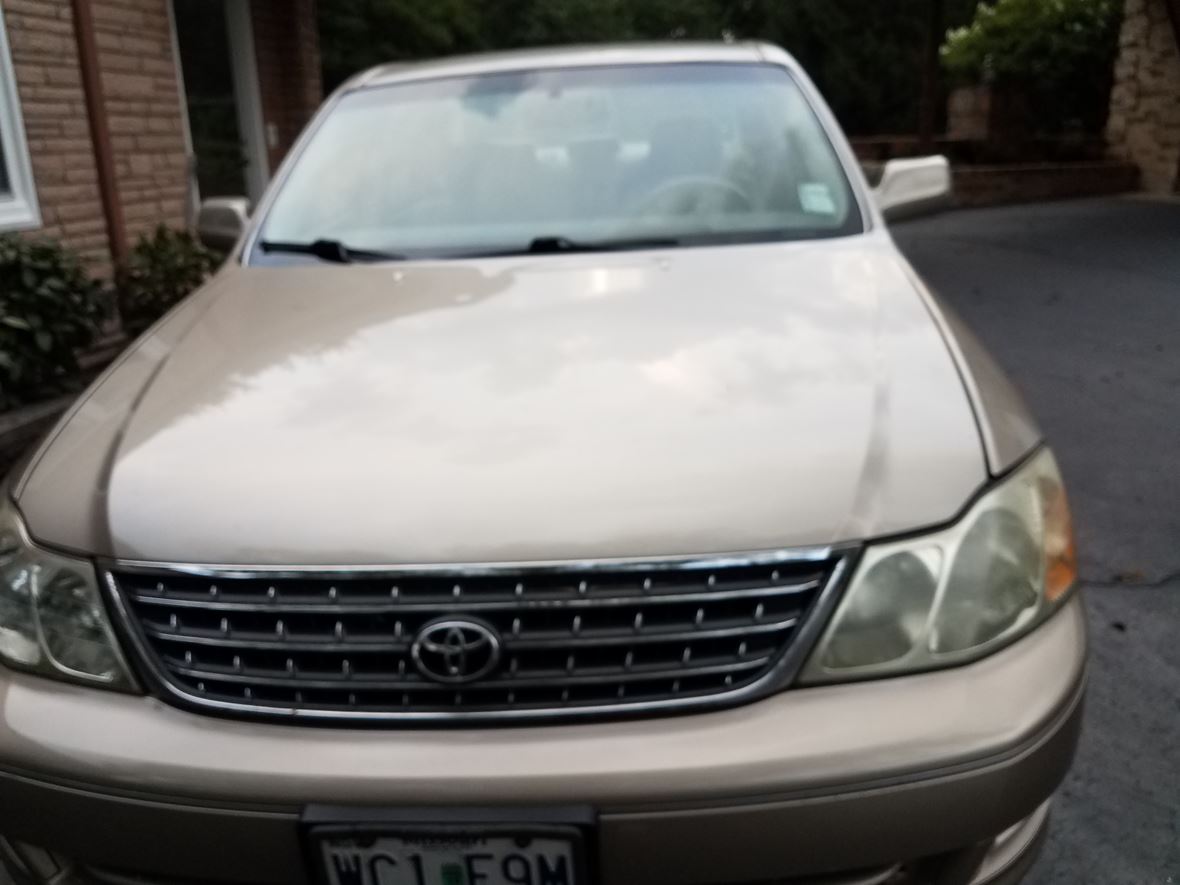 2004 Toyota Avalon for sale by owner in SAINT LOUIS