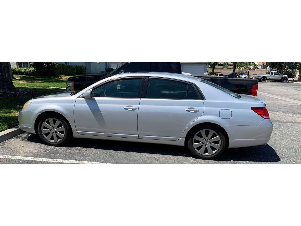 2007 Toyota Avalon for sale by owner in Rialto