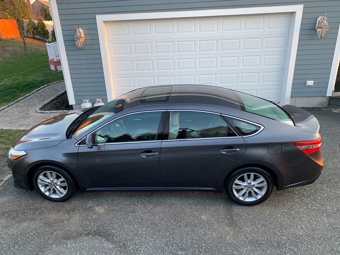 2014 Toyota Avalon Private Car Sale in Portsmouth, RI 02871