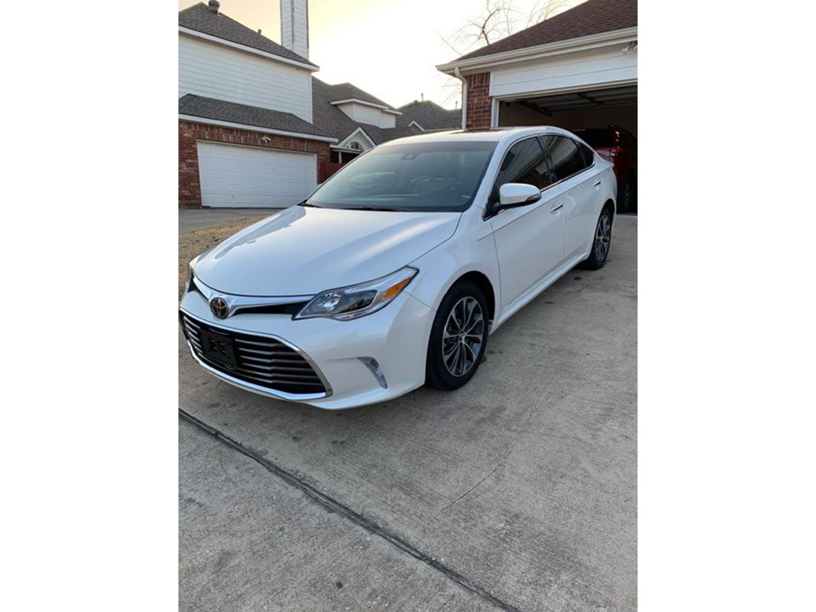 2018 Toyota Avalon for sale by owner in Plano