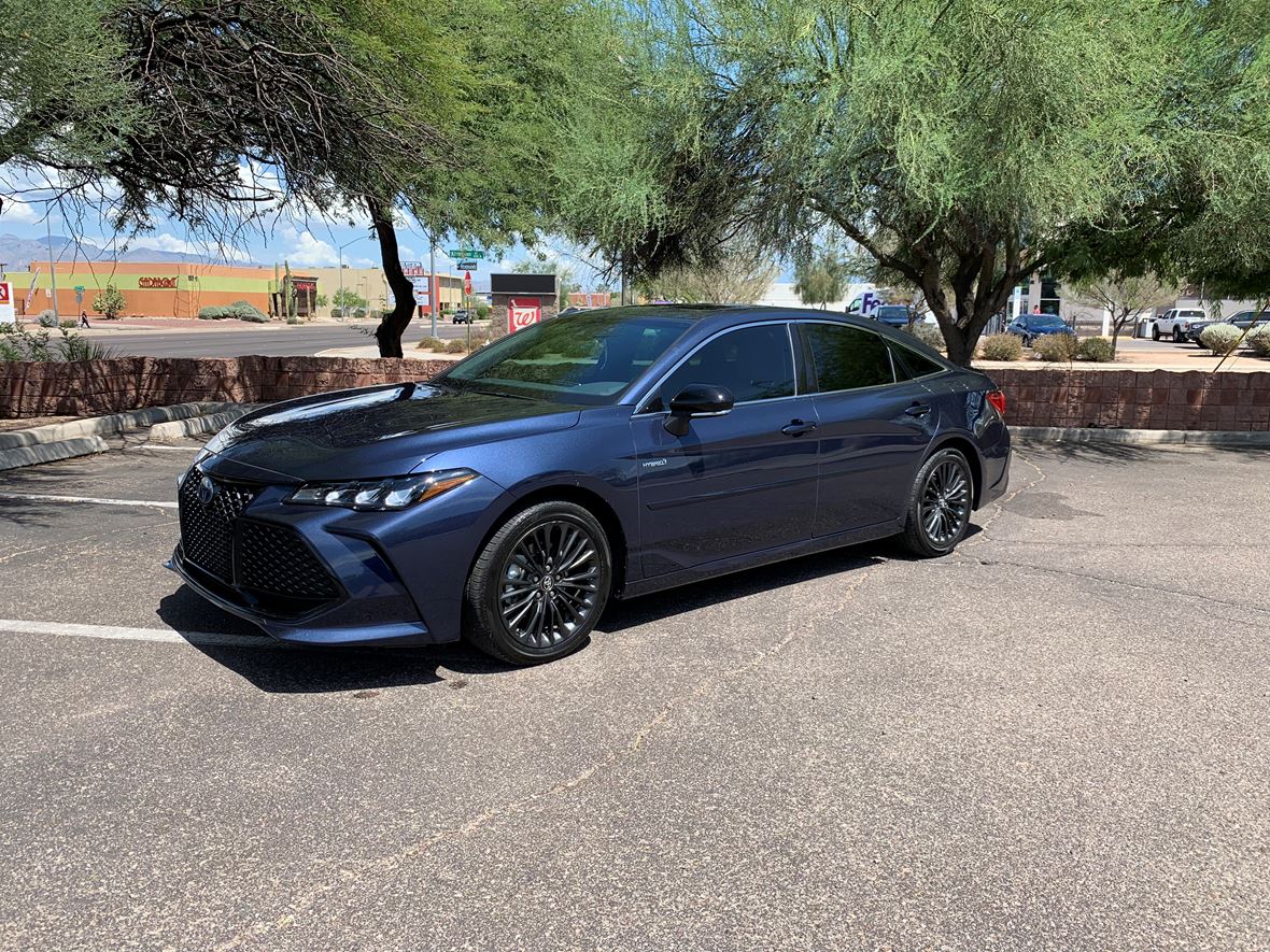 2019 Toyota Avalon Hybrid for sale by owner in Tucson