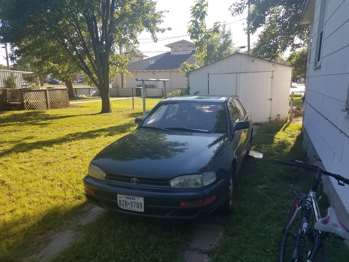 1993 Toyota Camry for sale by owner in Arkansas City