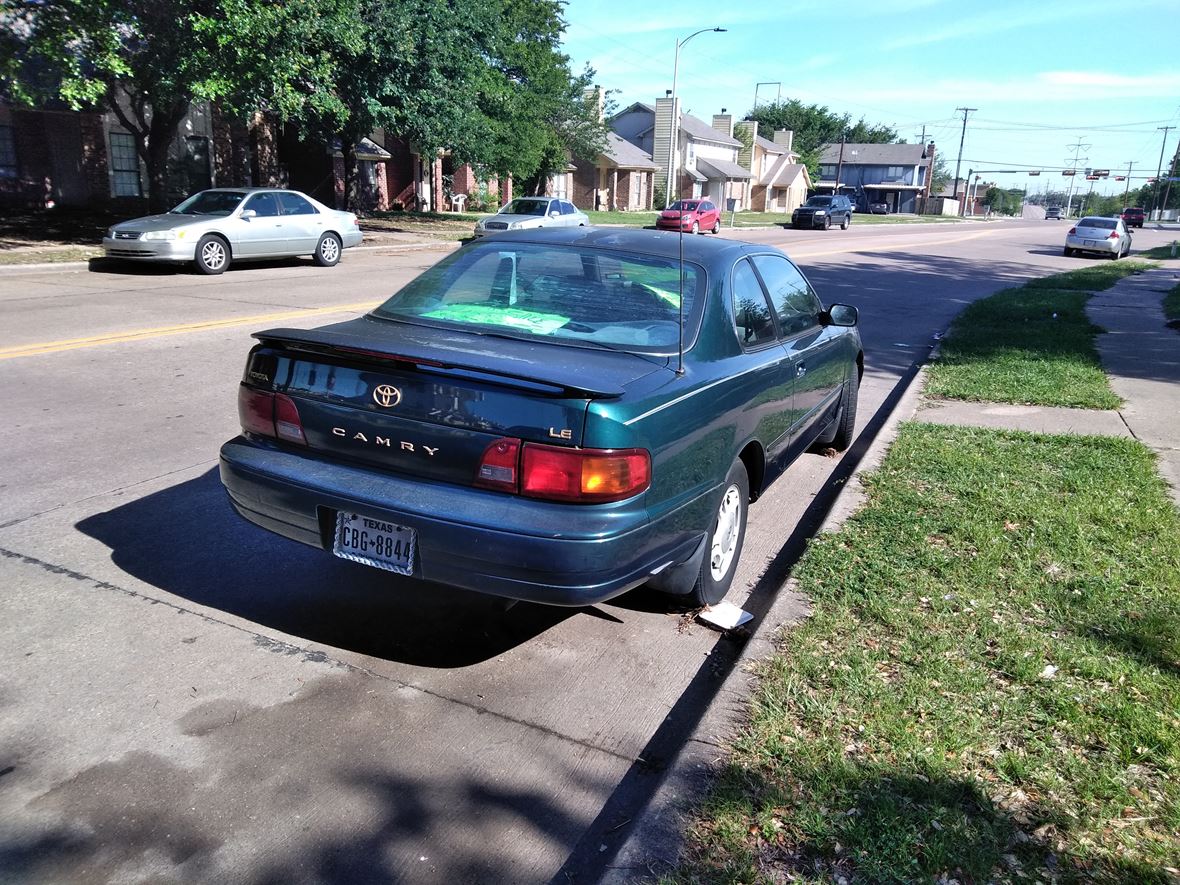 1996 Toyota Camry for sale by owner in Arlington