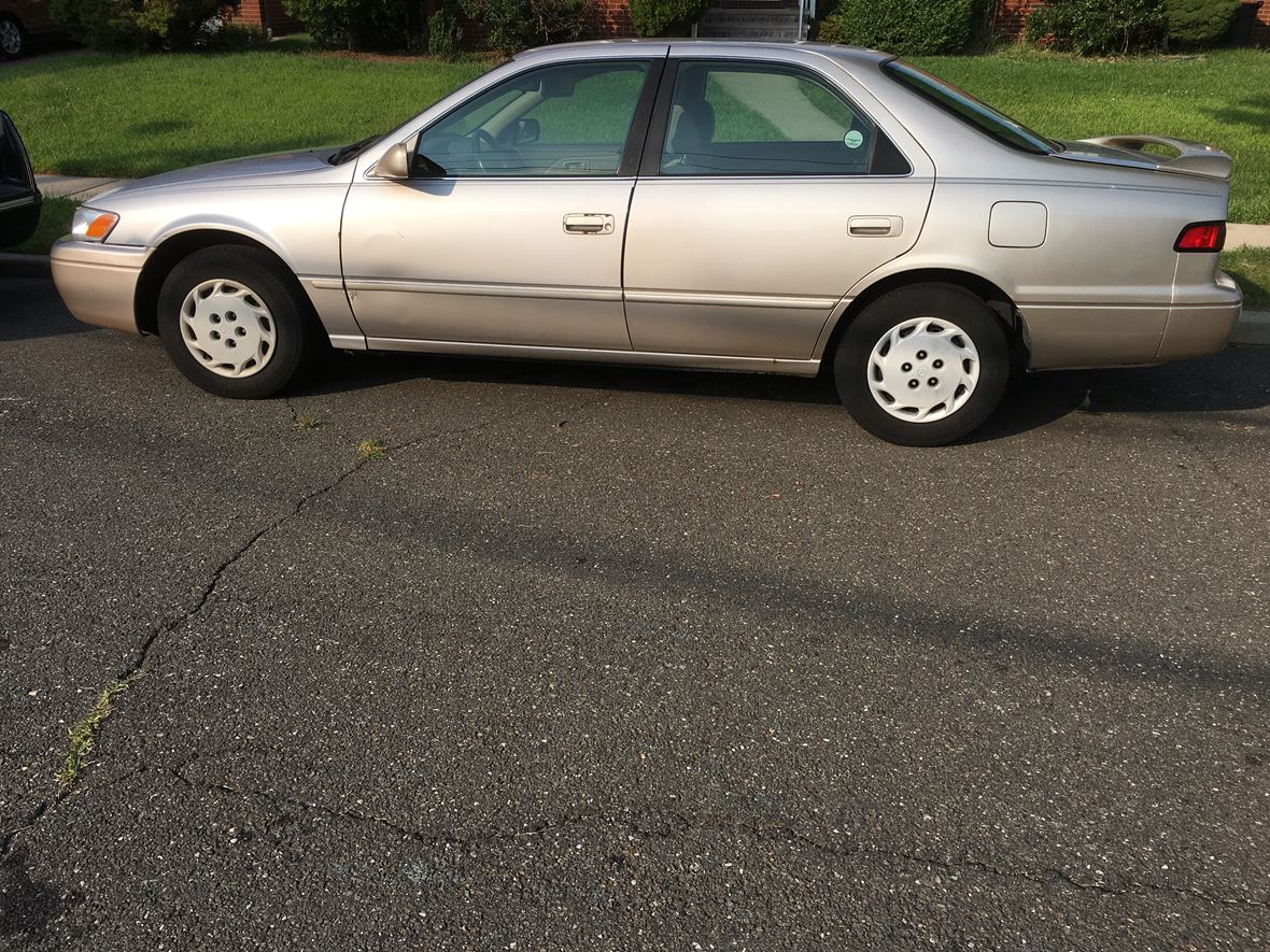 1998 Toyota Camry for Sale by Owner in Clifton, NJ 07015