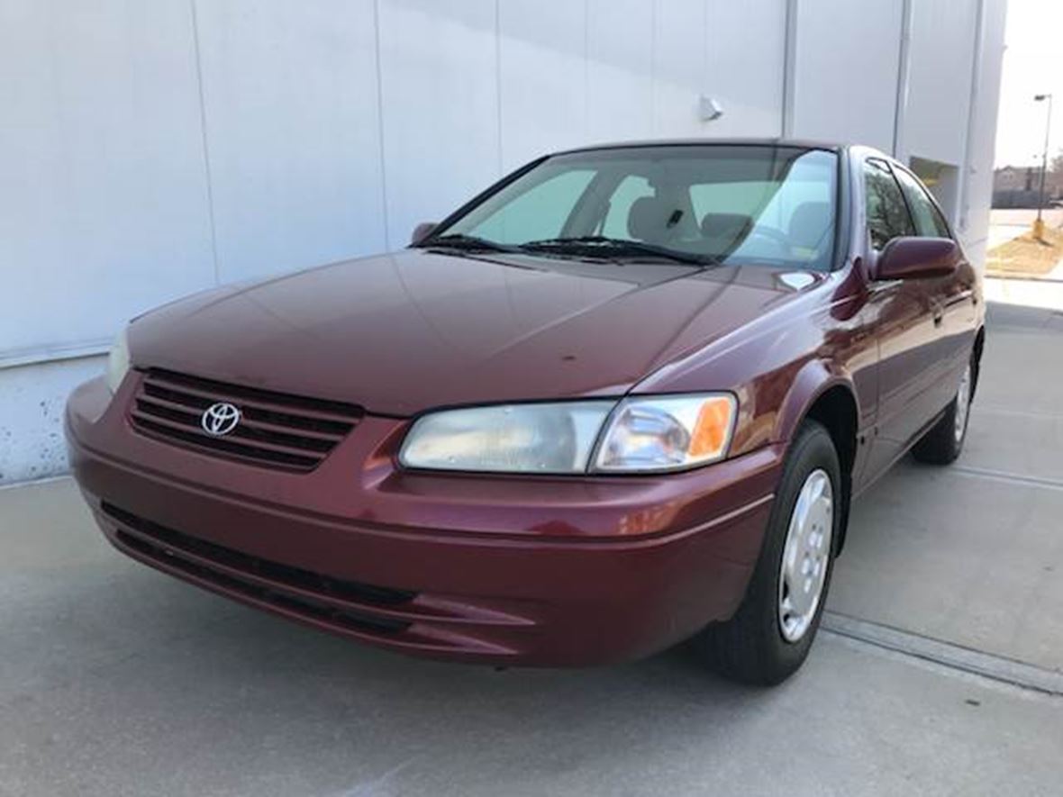 1999 Toyota Camry for Sale by Owner in Los Angeles, CA 90001