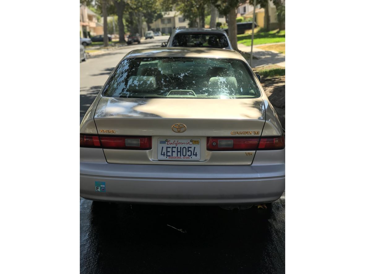 1999 Toyota Camry for sale by owner in Los Angeles