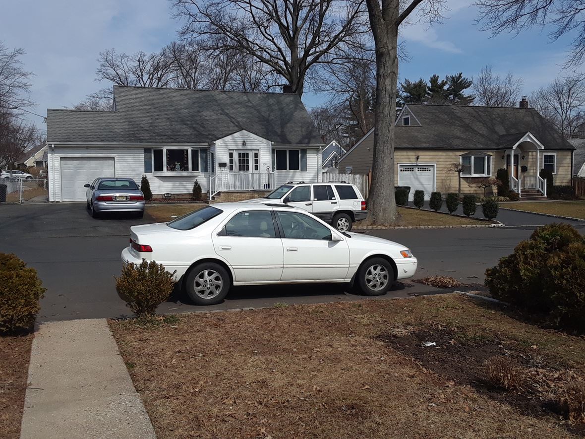 1999 Toyota Camry for sale by owner in Scotch Plains