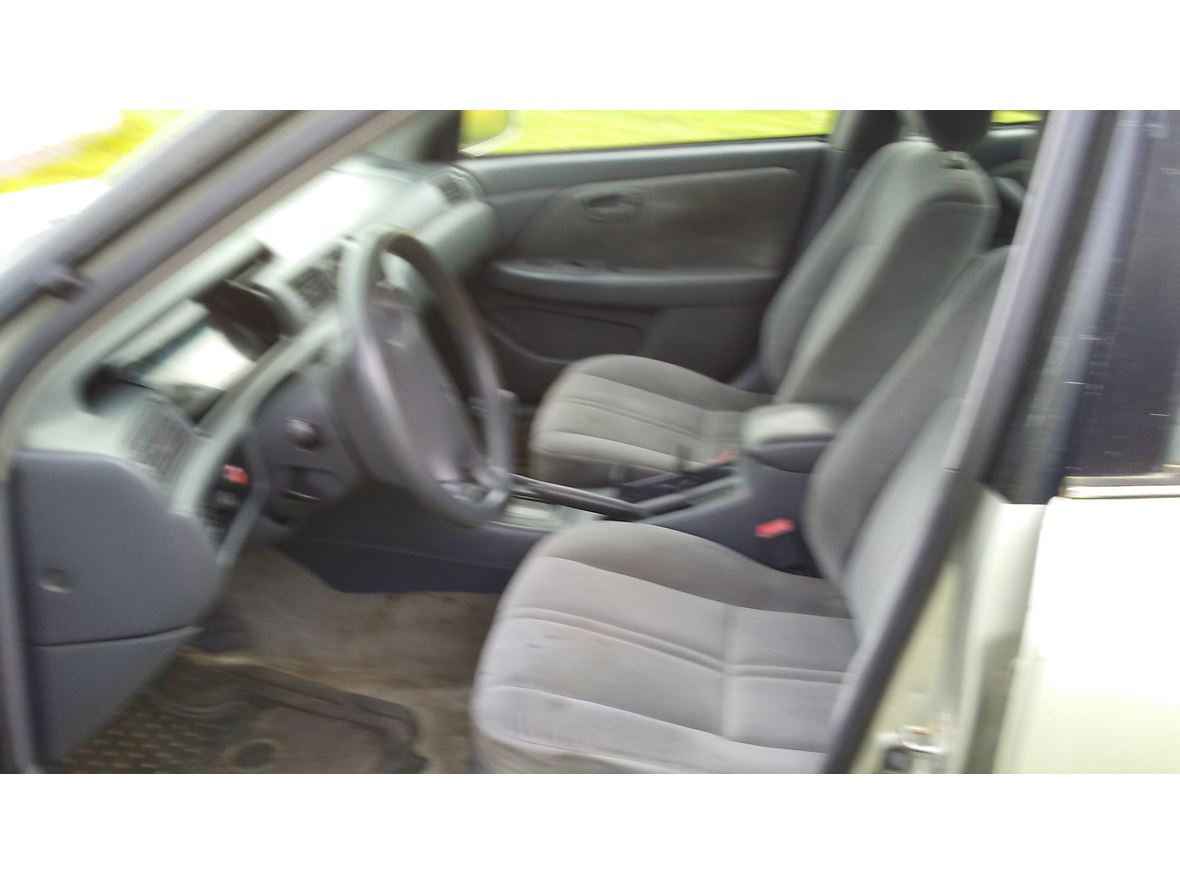 2000 Toyota Camry for sale by owner in Lake Elmore