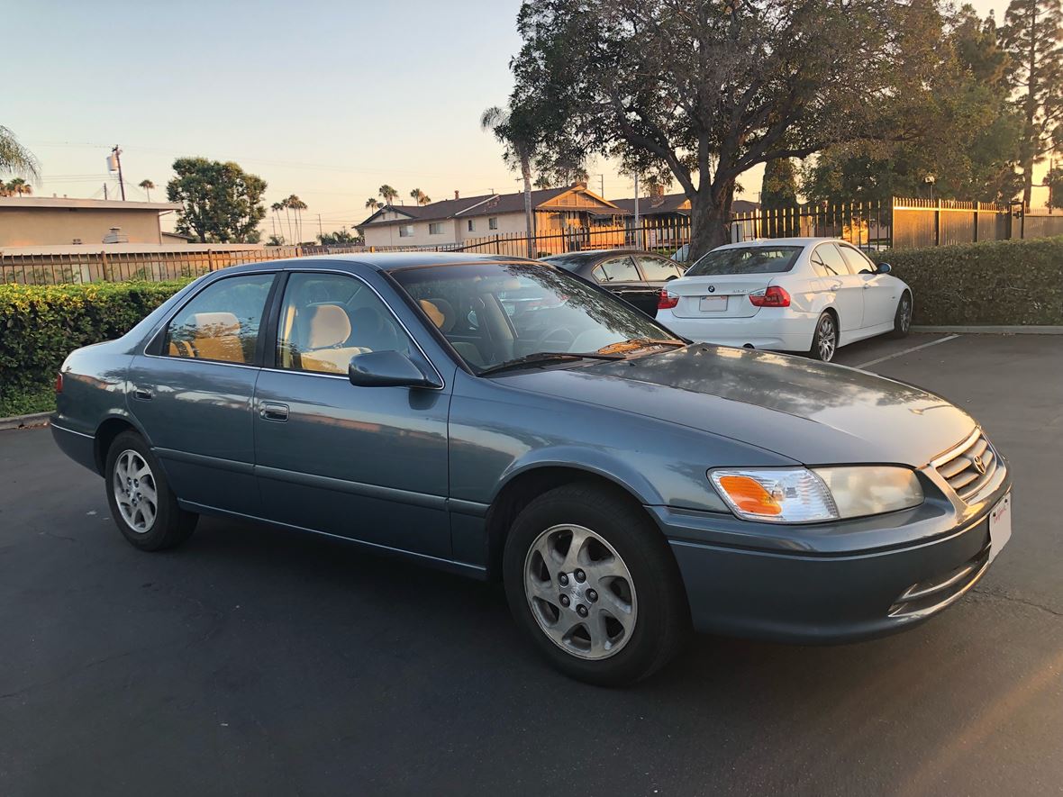 2000 Toyota Camry for sale by owner in Garden Grove