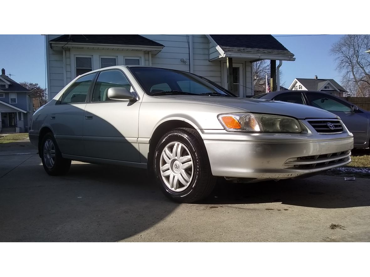 2001 Toyota Camry for sale by owner in Toledo