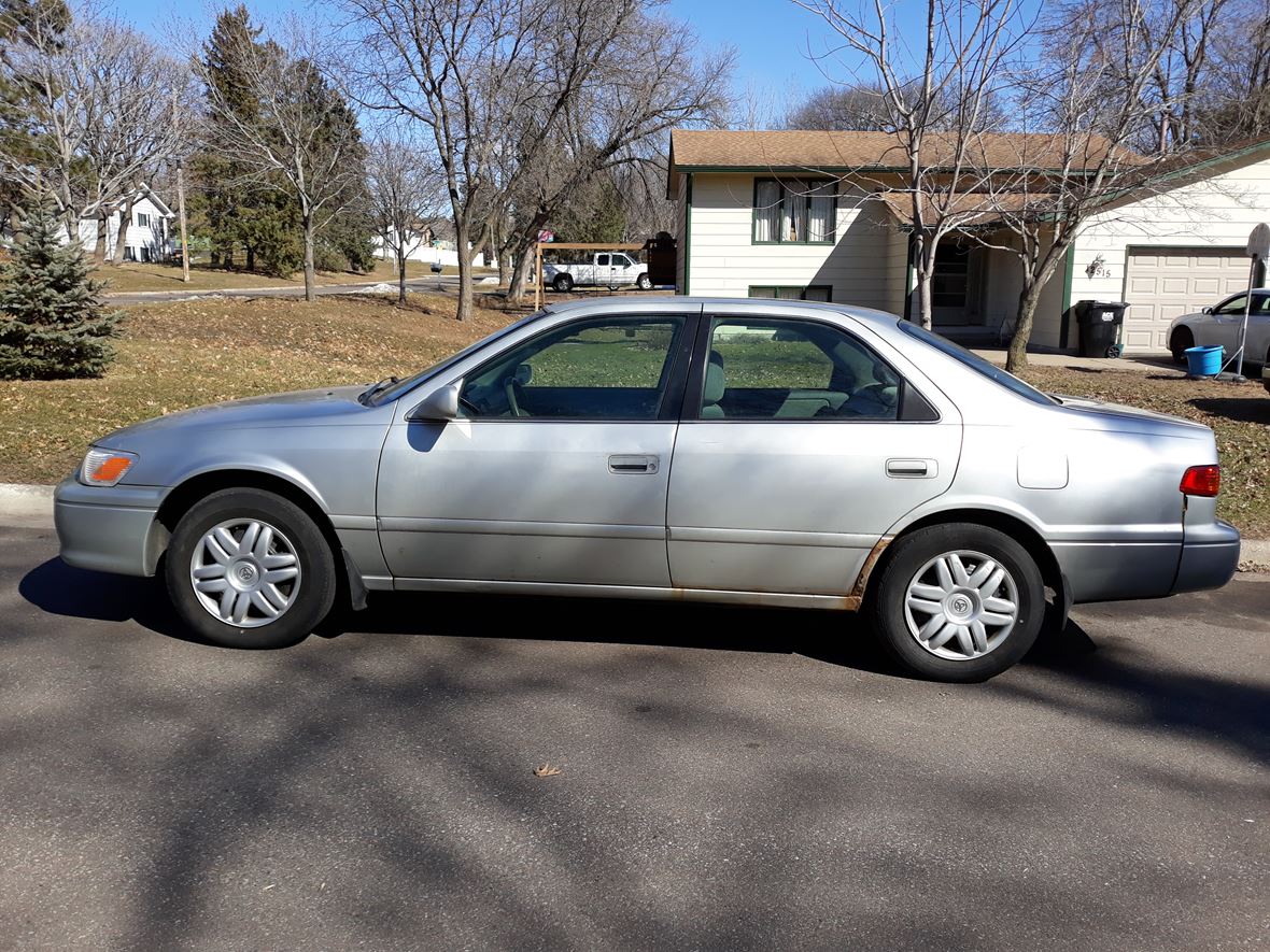 2001 Toyota Camry for sale by owner in Minneapolis