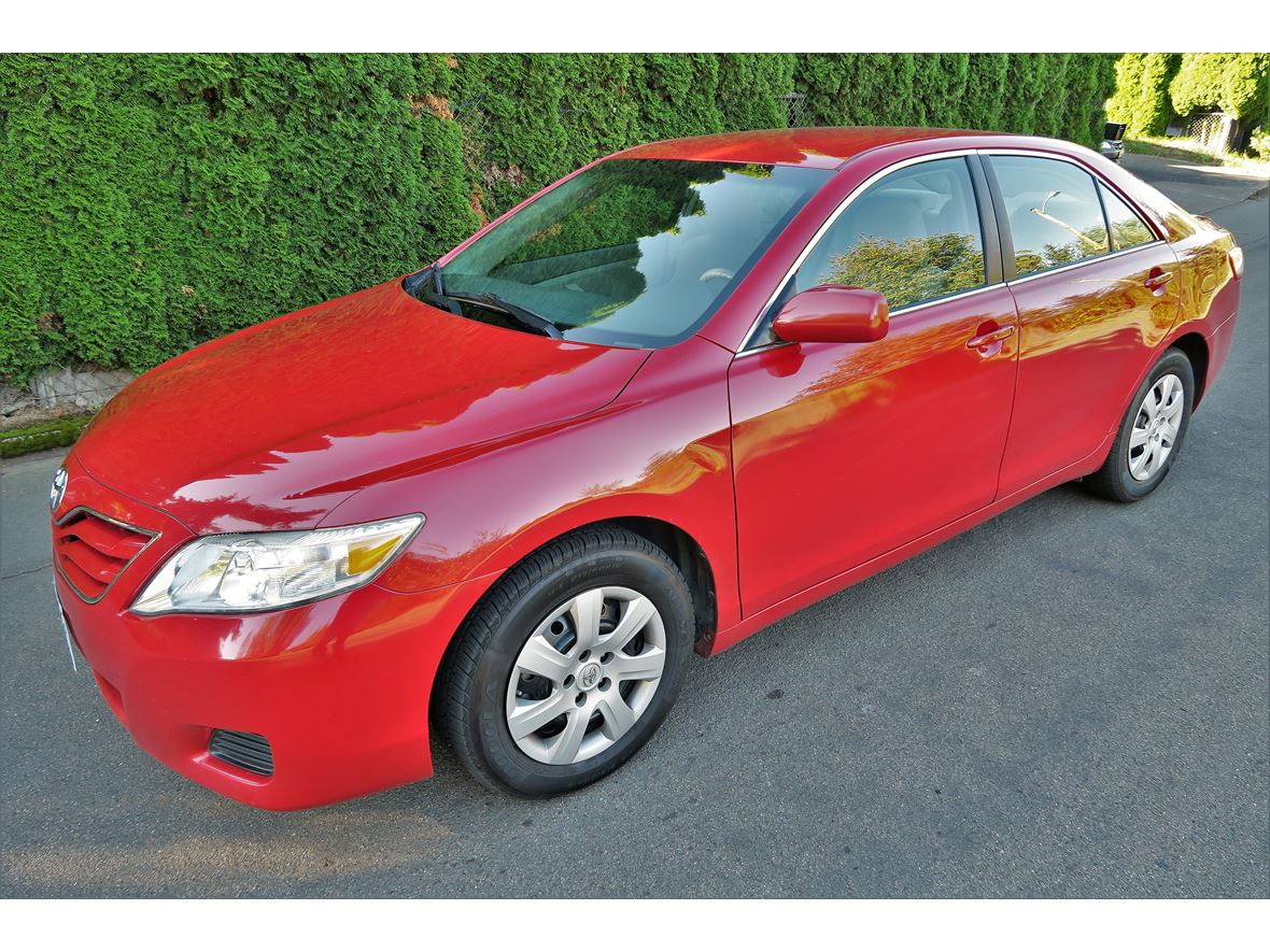 2011 Toyota Camry for sale by owner in Portland