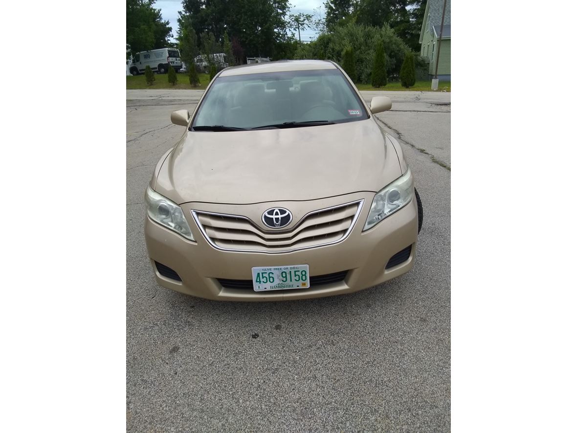 2011 Toyota Camry for sale by owner in Manchester