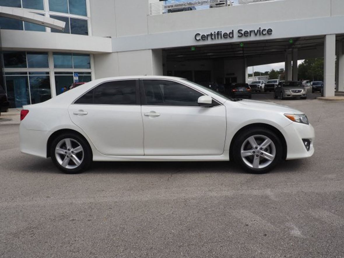 2014 Toyota Camry for sale by owner in Arlington