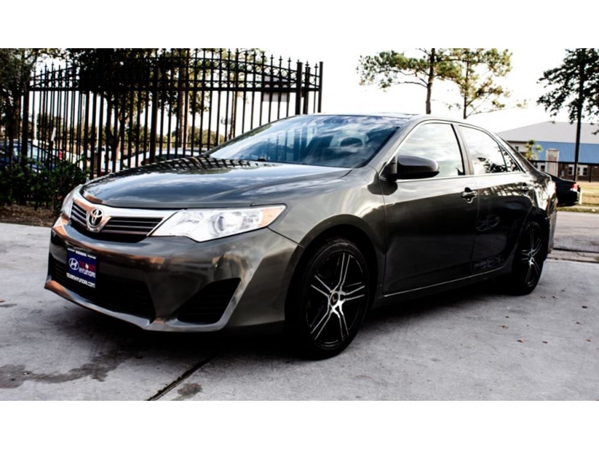 2014 Toyota Camry for sale by owner in Houston