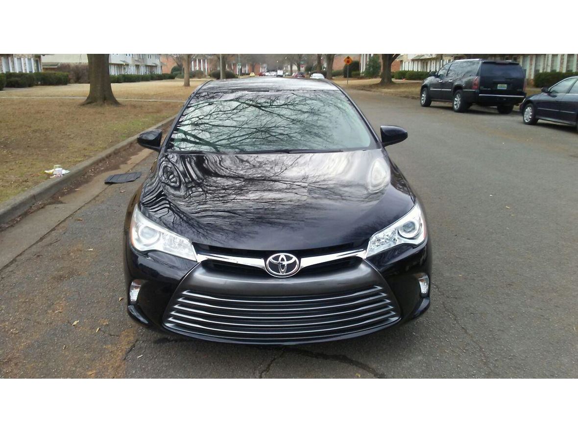 2015 Toyota Camry LE for sale by owner in Huntsville