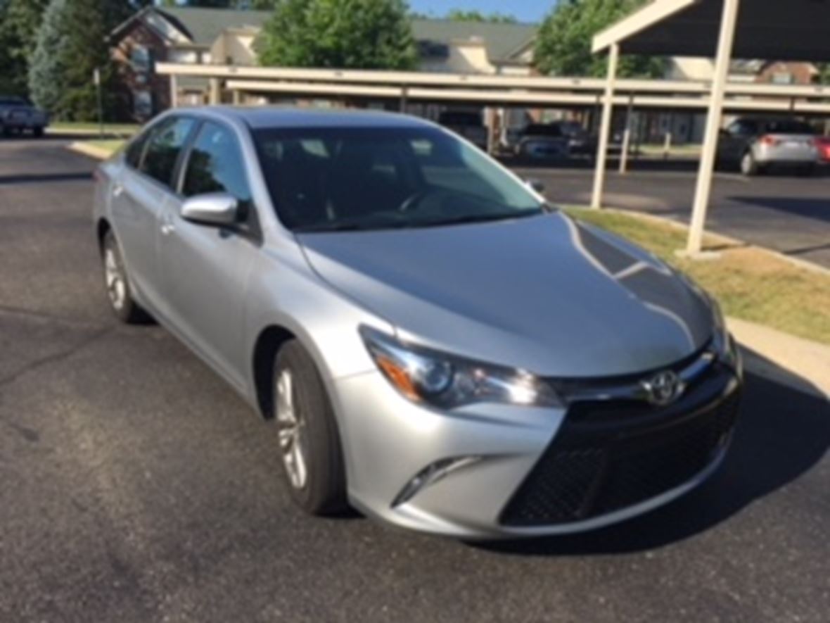 2016 Toyota Camry for sale by owner in Rochester