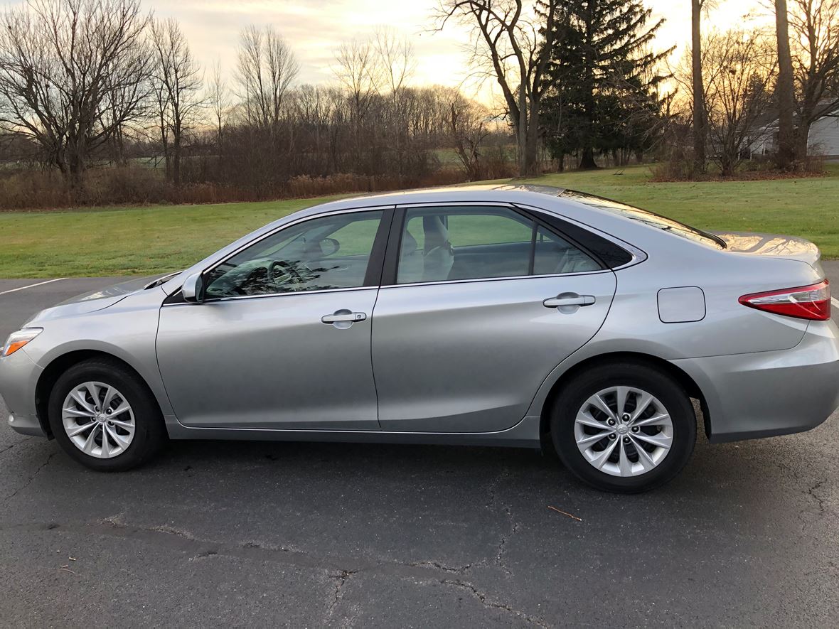 2016 Toyota Camry for sale by owner in Watervliet