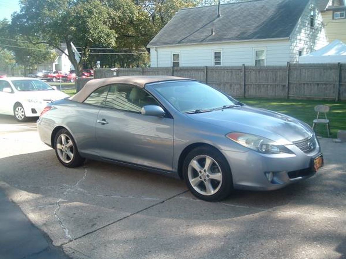 2006 Toyota Camry Solara for sale by owner in Rochester