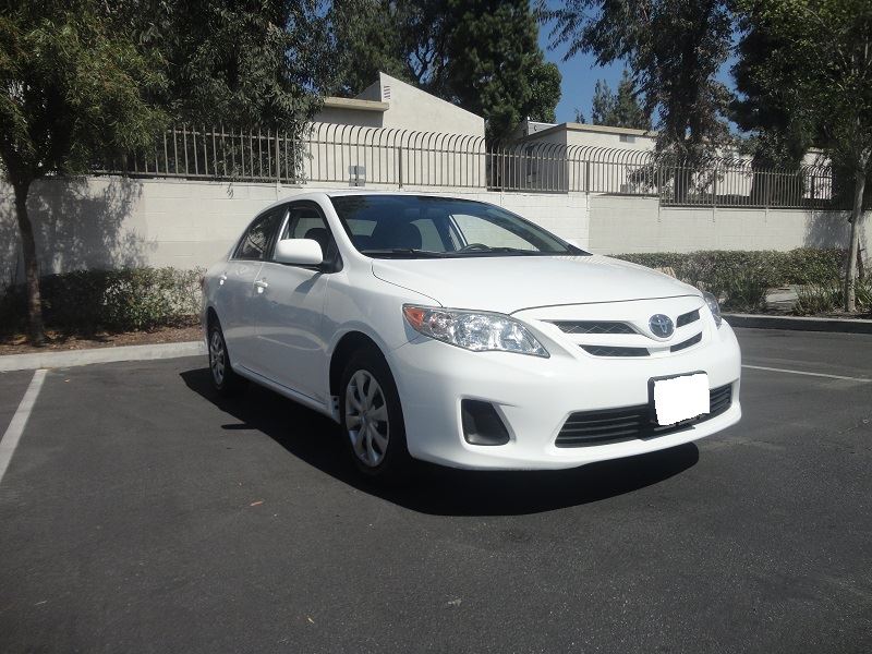 2011 Toyota Corolla for sale by owner in Covina