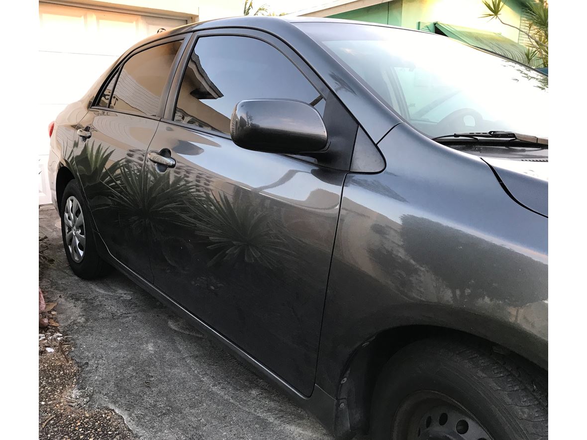 2011 Toyota Corolla for sale by owner in Hollywood
