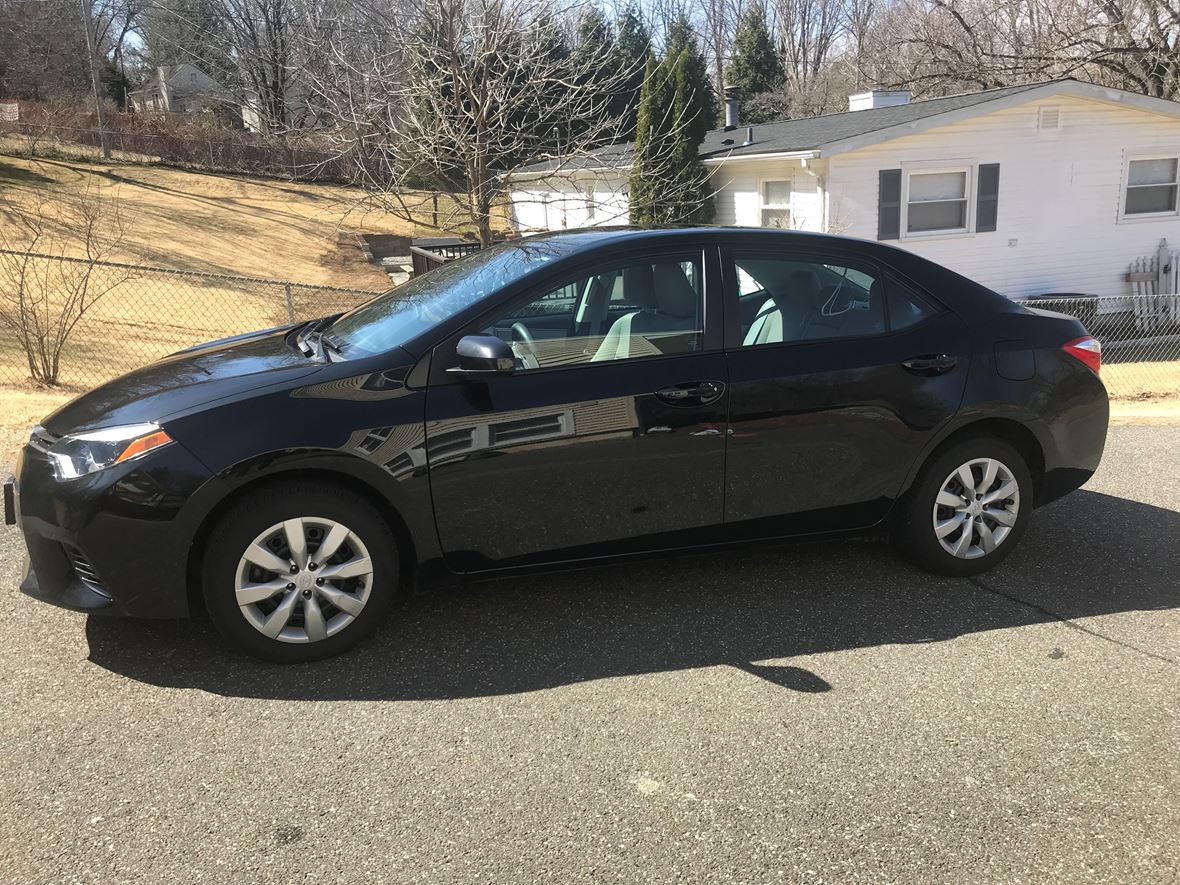 2016 Toyota Corolla for sale by owner in New Milford