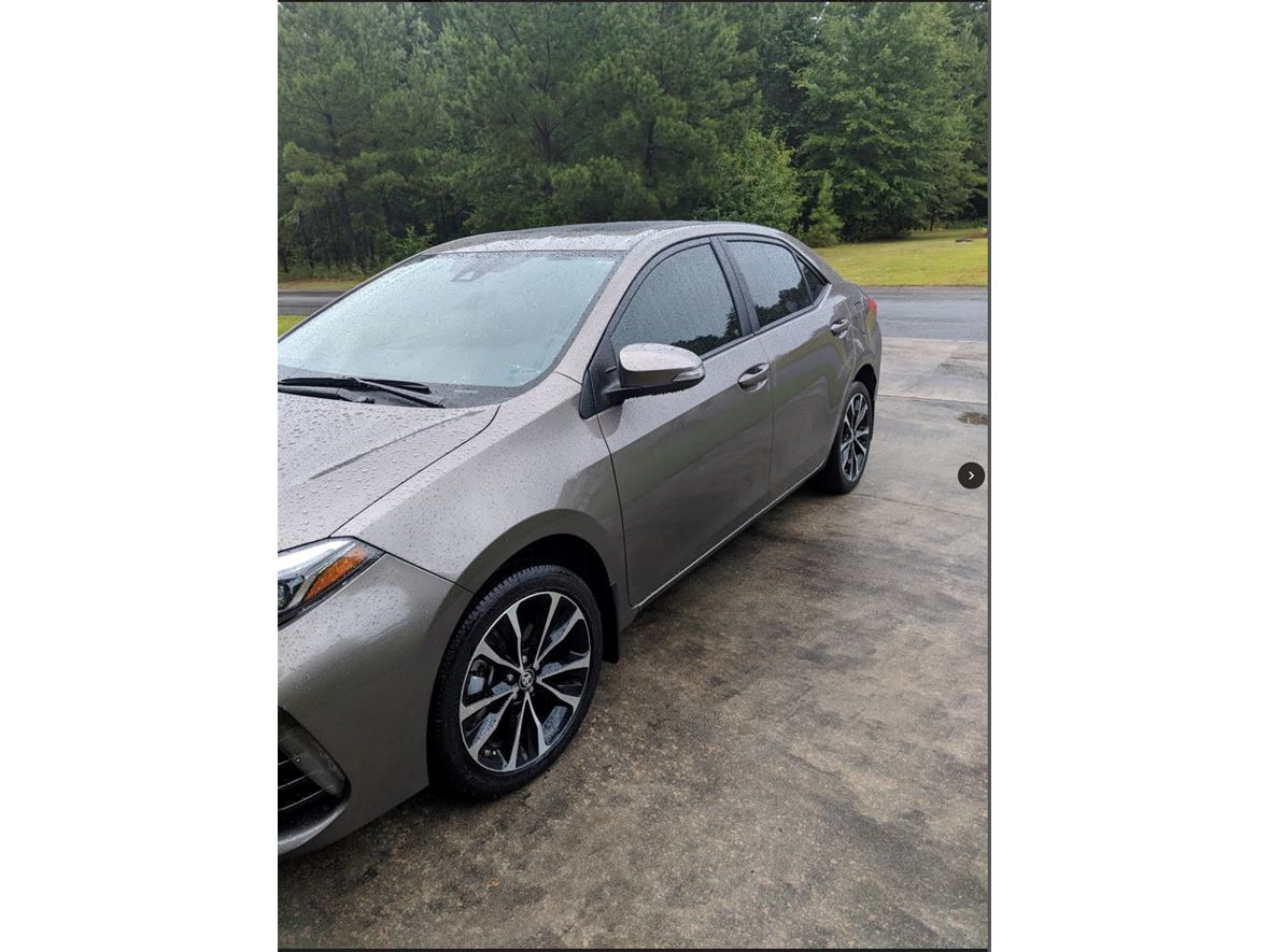 2017 Toyota Corolla for sale by owner in Centerville