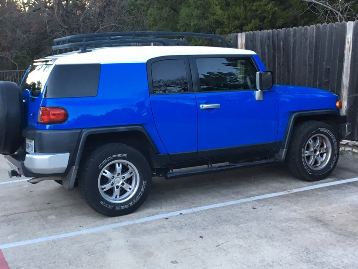 2007 Toyota Fj Cruiser for sale by owner in Austin