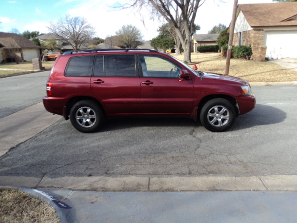 2005 Toyota Highlander for sale by owner in Irving