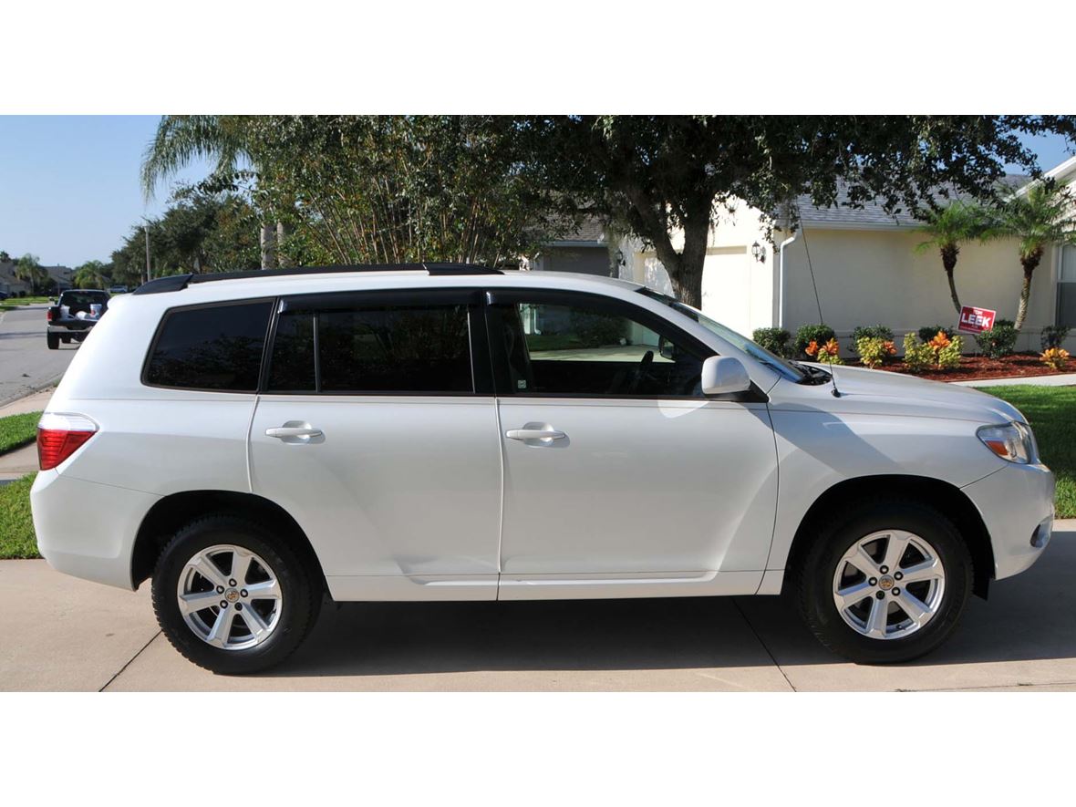 2008 Toyota Highlander for sale by owner in Port Orange