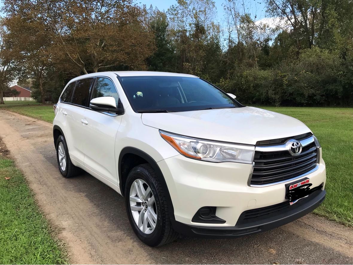 2016 Toyota Highlander for sale by owner in Columbus