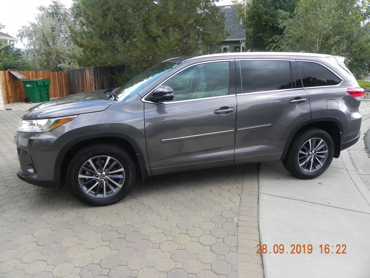 2018 Toyota Highlander for sale by owner in Carson City